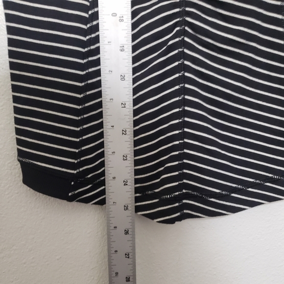 Lululemon Base Runner Long Sleeve - Picture 12 of 12